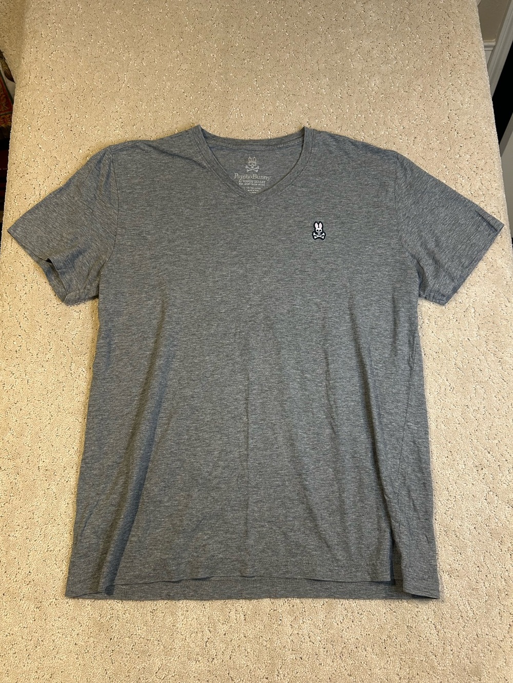 Psycho Bunny Pima Cotton V-Neck T-Shirt Men’s Medium(?) Gray Skull Bunny Patch